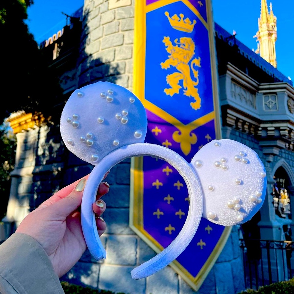 NEVER WORN Disney hand made Mickey ears